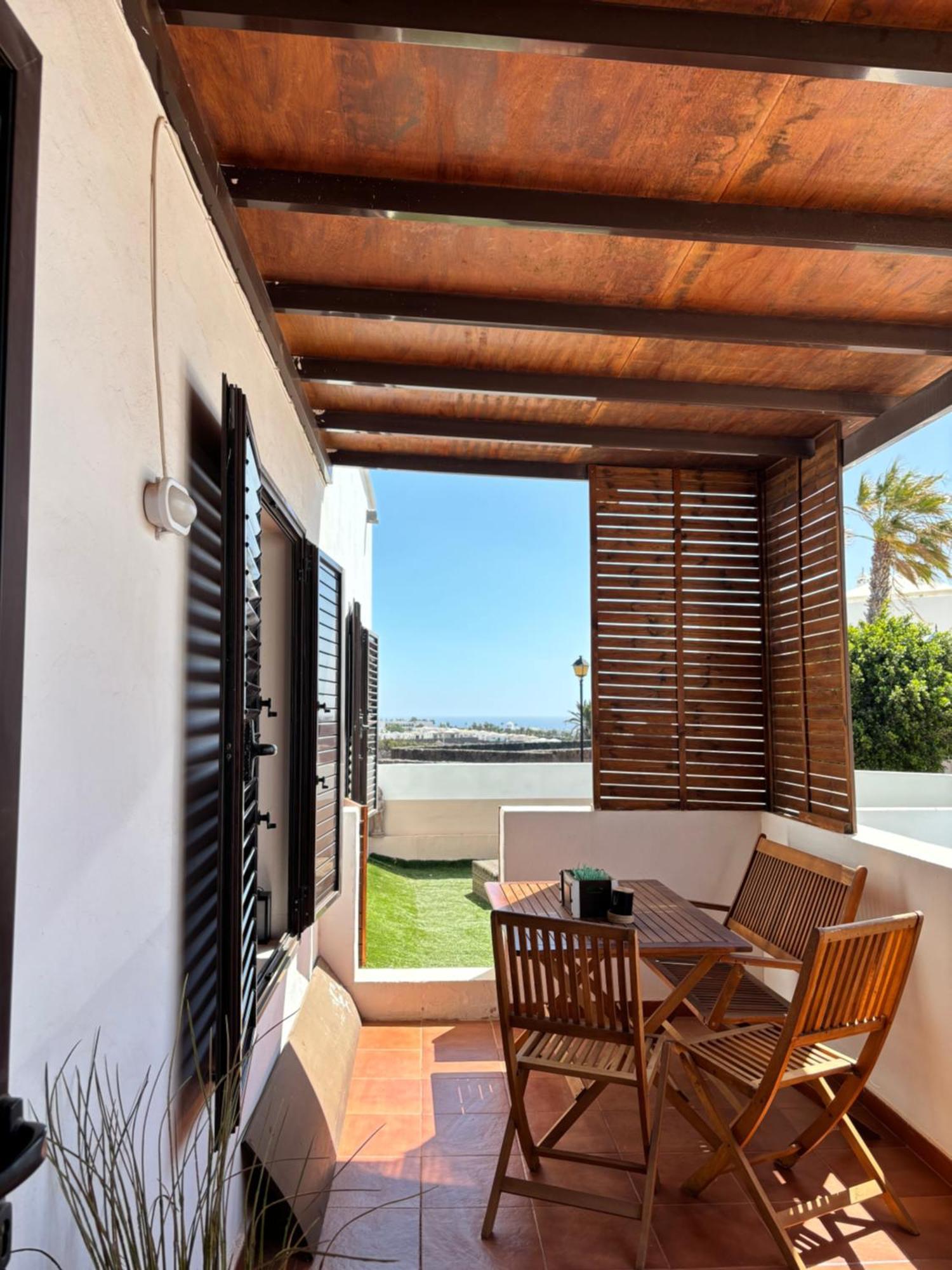 Casa Amplia Y Moderna De 3 Habitaciones En Complejo Con Piscina Costa Teguise Exterior photo